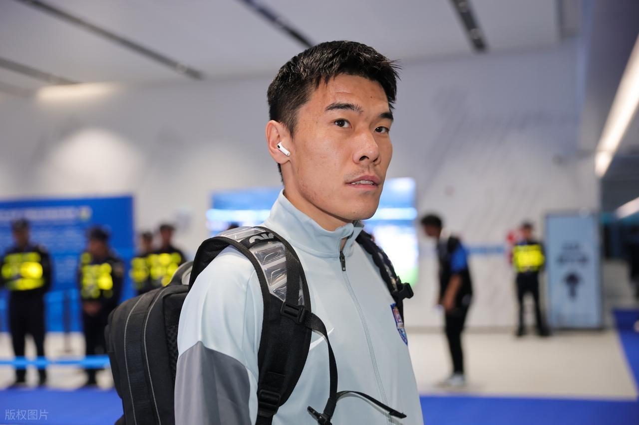 Kaiyun Sports-开云体育-津门虎0比1惜败新鹏城,球迷直言这两人表现不佳,未来急需爆发